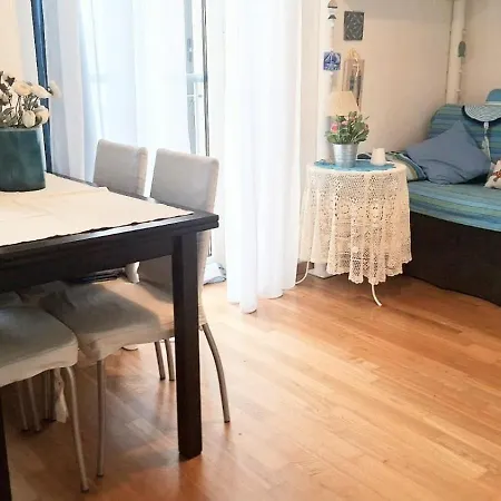 N 7 Apartment